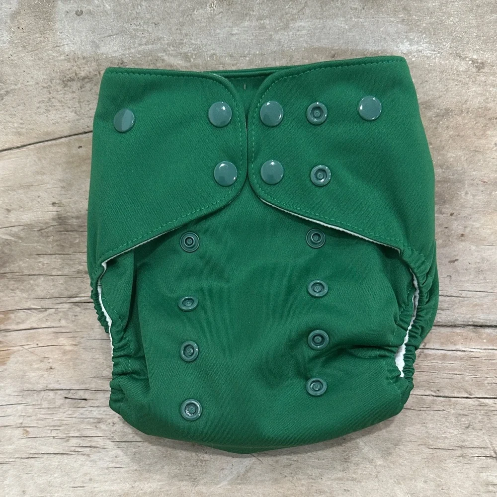 Lalabye Baby, one size cloth diapers reusable. only one solid. *NEW*